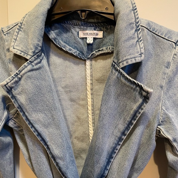Good American denim jacket sz 0 fits like small - Picture 1 of 5